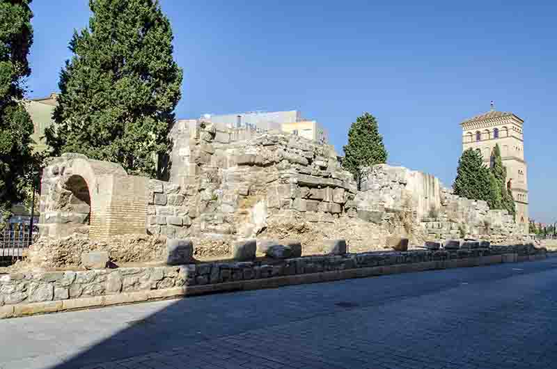 Zaragoza 15 - murallas de Caesaraugusta.jpg